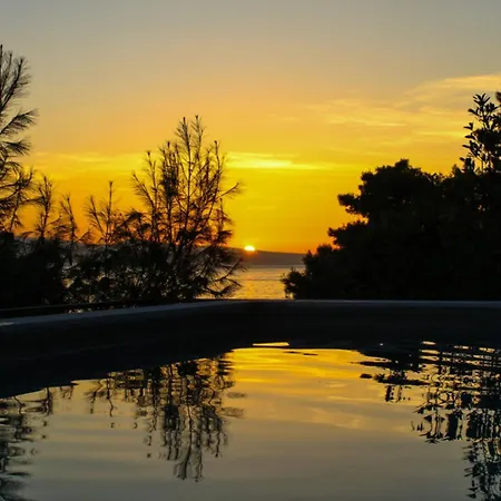 Lejlighed Seafront Sea Relax With Private Pool Balcony *