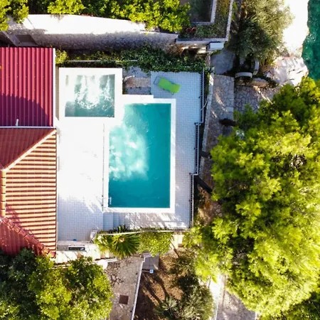 Seafront Sea Relax With Private Pool Balcony *